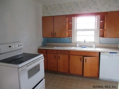 429 Stanford Ave, Schenectady, NY 12304 - photo 7