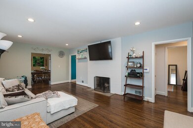 13506 Harrison Ave, Fort Washington, MD 20744 - photo 3