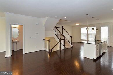 42283 Lancaster Woods Square, Chantilly, VA 20152 - photo 4