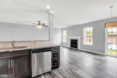 507 Elm St, West Reading, PA 19611 - photo 6