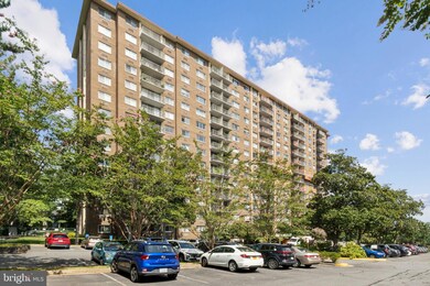 Hunting Creek Club unit 111, Alexandria, VA 22303 - photo 2