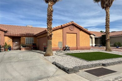 2658 Grand Basin Dr, Las Vegas, NV 89156 - photo 2
