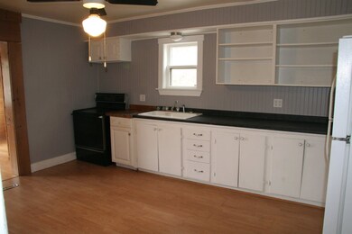 1115 Railroad St, Saint Johnsbury, VT 05819 - photo 5