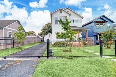 907 Moody St, Houston, TX 77009 - photo 2