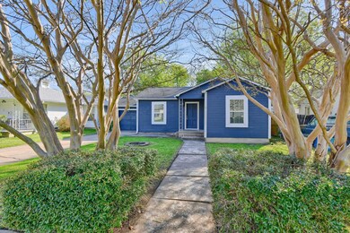 1915 N Alexander St, Sherman, TX 75092 - photo 2