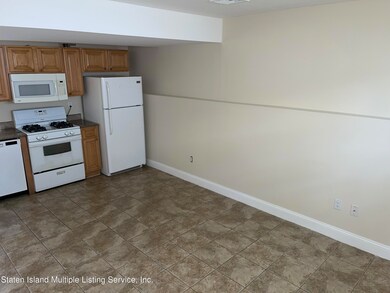 219 Olympia Blvd unit 1, Staten Island, NY 10305 - photo 6