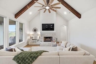 235 Columbia Ct, Springtown, TX 76082 - photo 7