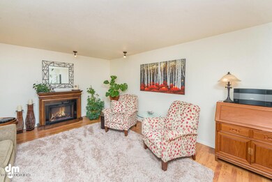 Living Room_7539-SMALL