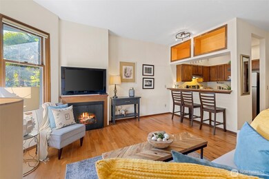 1733 15th Ave unit 203, Seattle, WA 98122 - photo 6