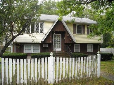 38 Crescent Ave, Saugus, MA 01906 - photo 2