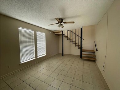 548 W William David Pkwy unit 202, Metairie, LA 70005 - photo 3