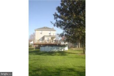 2006 Northeast Ave, Halethorpe, MD 21227 - photo 6