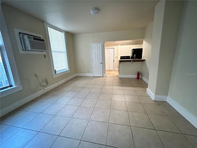727 Dartmoor St N unit 301, Saint Petersburg, FL 33701 - photo 3