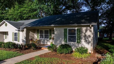 1124 Saint Charles Ct unit 3, Newton, NC 28658 - photo 6