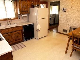 1844 E Lincoln Ave, Des Plaines, IL 60018 - photo 4