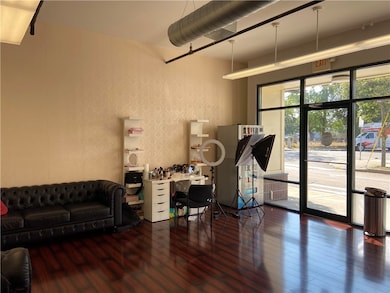 512 Pine St unit C3, Providence, RI 02907 - photo 2