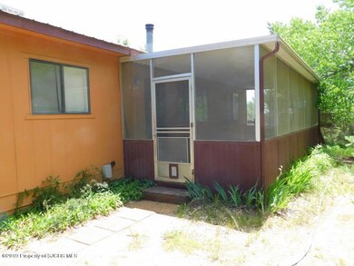 Front / Screened Porch