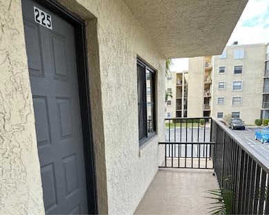 896 N Federal Hwy unit 225, Lantana, FL 33462 - photo 5