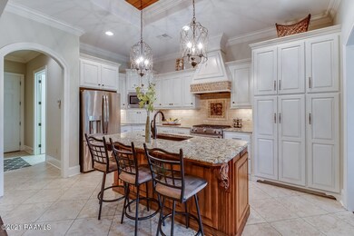 329 Dunvegan-6