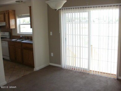 023-288512 dining room 2
