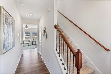 571 Sedgewick Way, Johnson City, TN 37601 - photo 3