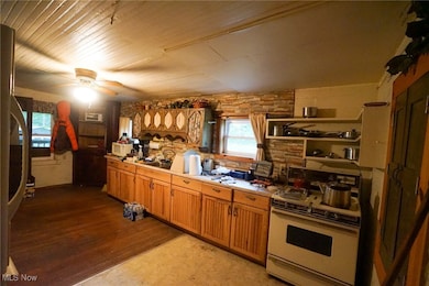 34799 Paw Rd, Lower Salem, OH 45745 - photo 6