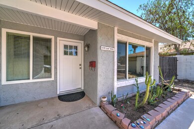 2135 W El Moro-5