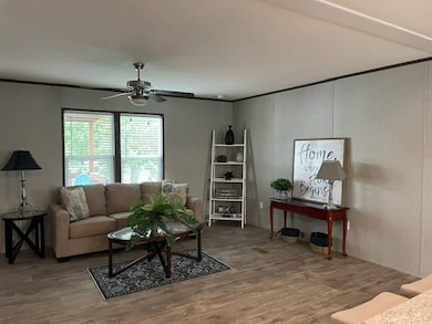 2300 Ward Bend Rd unit 117, Sealy, TX 77474 - photo 5