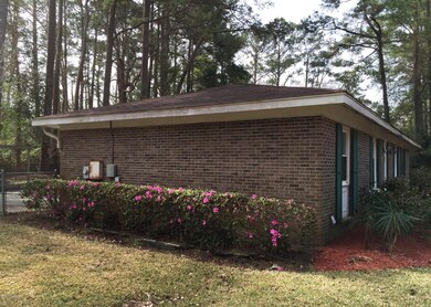 318 E Bedford Rd, Wilmington, NC 28411 - photo 4