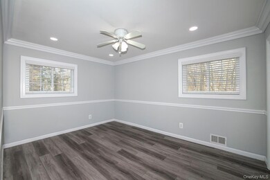 1 Presidents Dr unit 1-4B, Port Jefferson, NY 11777 - photo 3