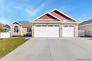 Rare 3 Car garage - plenty of space and additional parking!