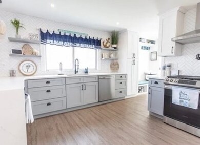 57 Oceanside Dr, Scituate, MA 02066 - photo 2