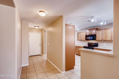 05 Foyer