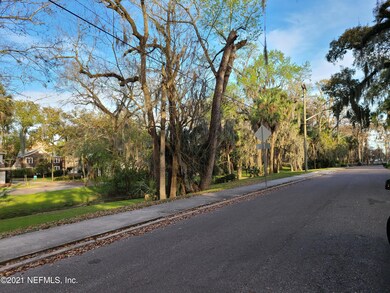 1310 Willow Branch Ave unit 7, Jacksonville, FL 32205 - photo 3