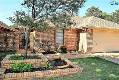 1504 Carol Ln, Wichita Falls, TX 76302 - photo 2