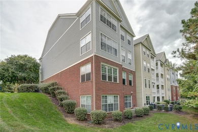734 Bristol Village Dr unit 305, Midlothian, VA 23114 - photo 5
