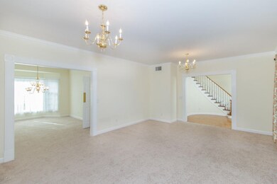 6) FORMAL LIVING