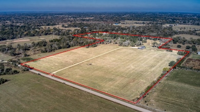 40934 Thomas Ln, Hempstead, TX 77445 - photo 2