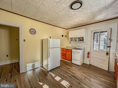 15 N 3rd St unit C, Hammonton, NJ 08037 - photo 4