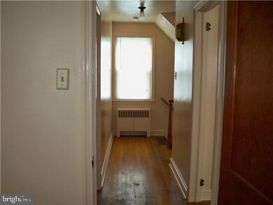 101 E Howard St unit 2, Pottstown, PA 19464 - photo 3