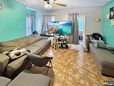 716 E Grand Ave unit 18, Rahway, NJ 07065 - photo 6