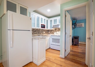 33 Jacqueline Rd unit B, Waltham, MA 02452 - photo 5