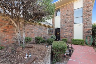 2920 Eagles Nest Dr, Bedford, TX 76021 - photo 4