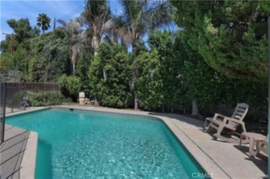 22335 Kittridge St, Woodland Hills, CA 91303 - photo 2