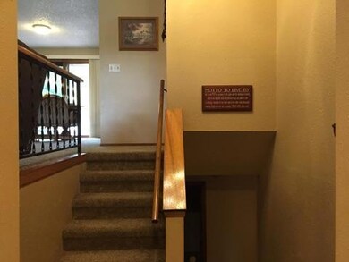 Steps to upstairs<|><|>