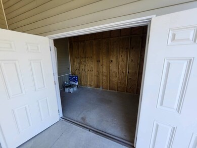 10905 Yucatan Ave, Riverview, FL 33569 - photo 7