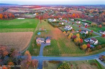 742 S Delps Rd, Bath, PA 18014 - photo 3