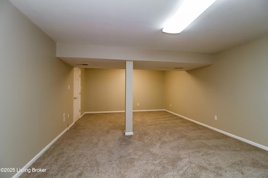 6005 Delilah Ct, Louisville, KY 40272 - photo 7