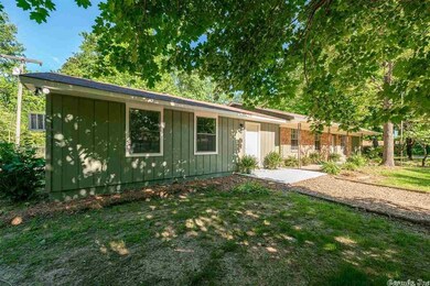 1502 Manor St, Conway, AR 72034 - photo 2