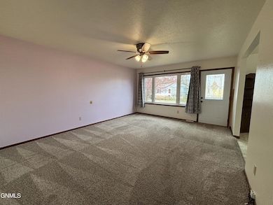 305 5th St NE, Hazen, ND 58545 - photo 3